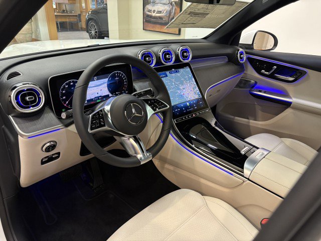 New 2026 Mercedes-Benz GLC 350e 4MATIC image 9