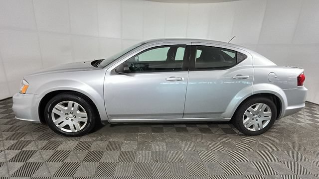 Used 2012 Dodge Avenger SE FWD image 5