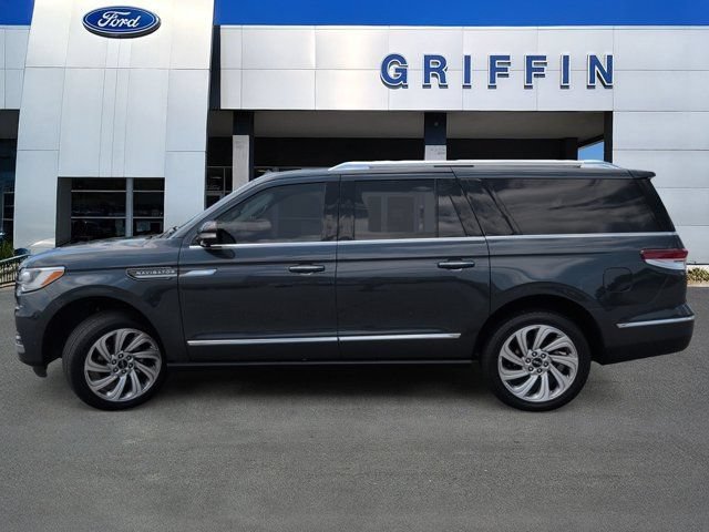 Used 2024 Lincoln Navigator L Reserve AWD/4WD image 10
