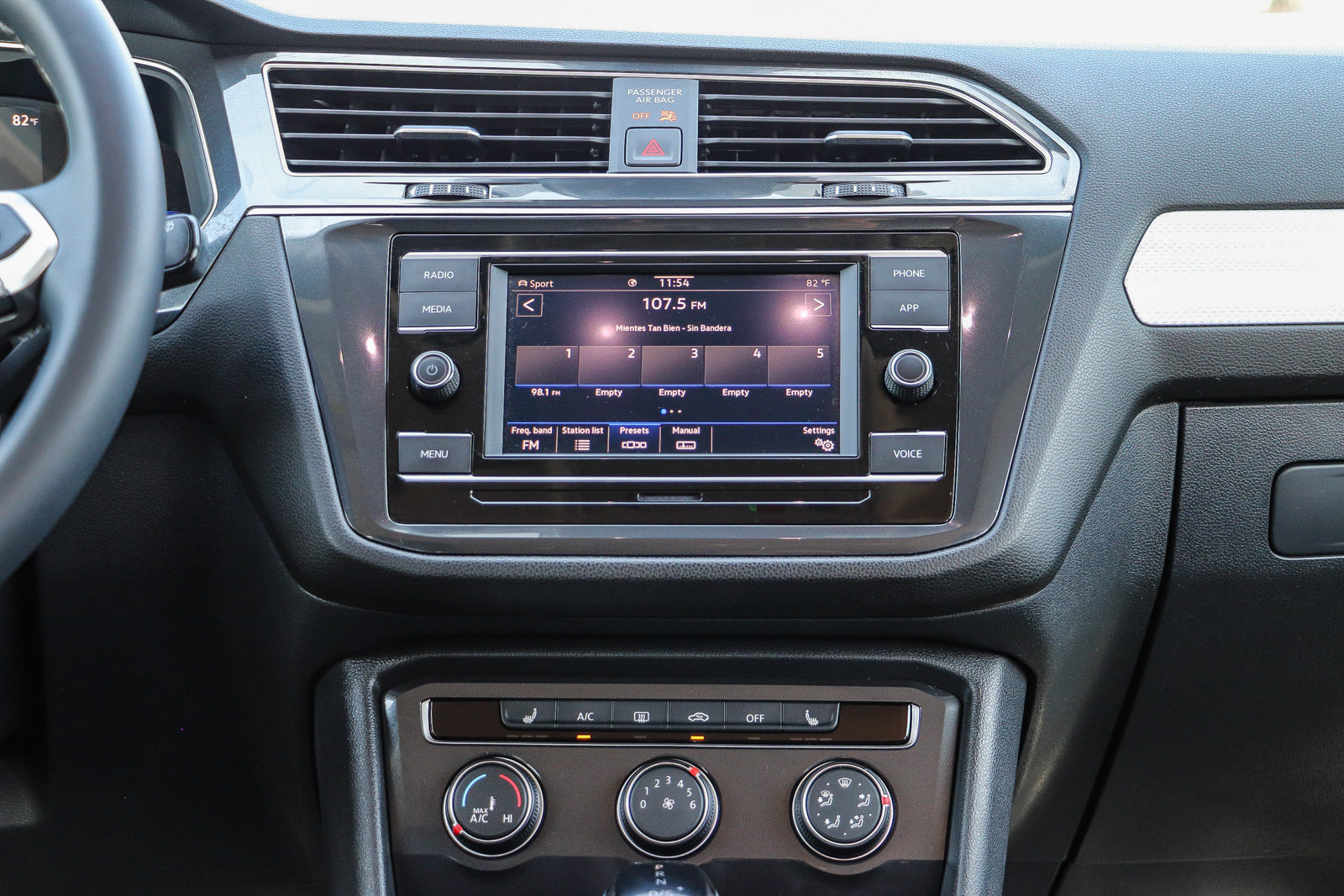 Used 2024 Volkswagen Tiguan S AWD/4WD image 14