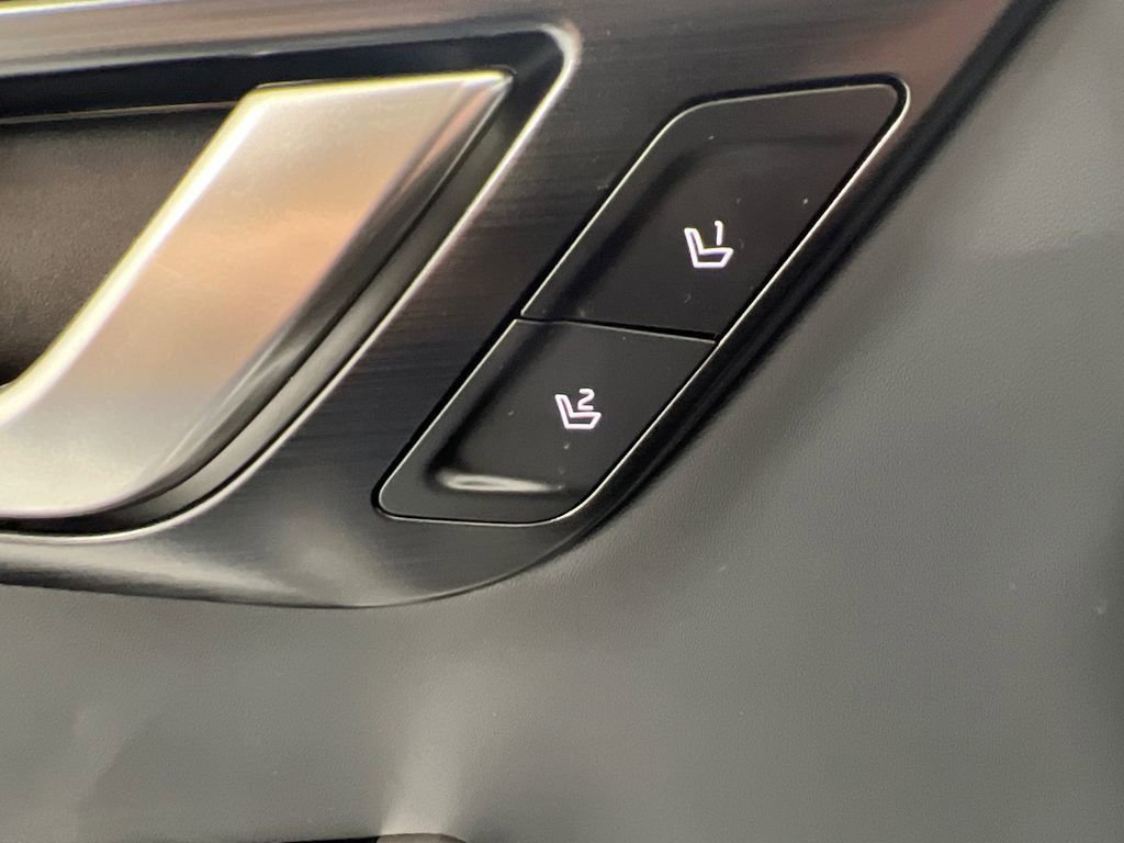 New 2025 Kia EV6 Wind image 12