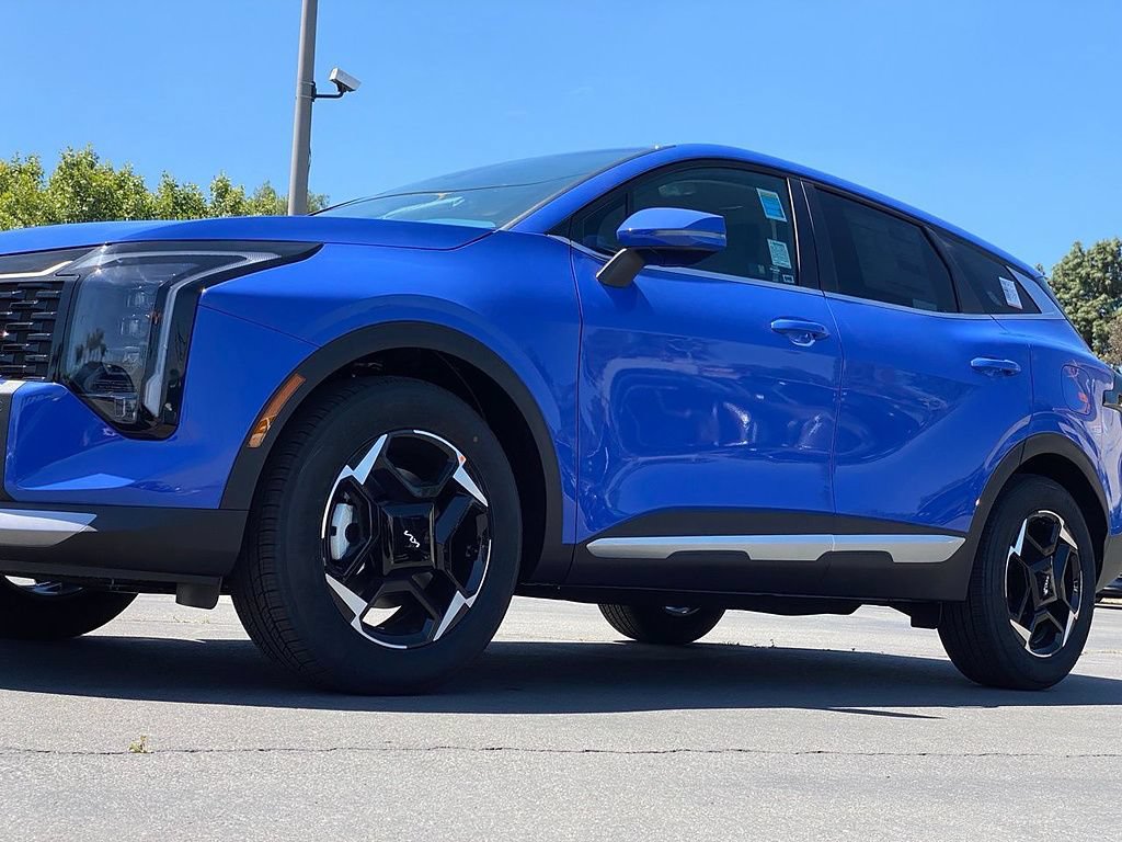 New 2026 Kia Sportage EX FWD image 10