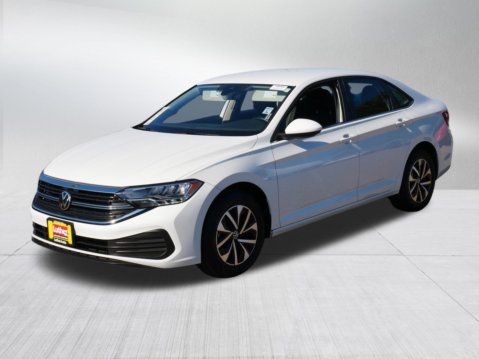 Used 2024 Volkswagen Jetta S FWD image 3