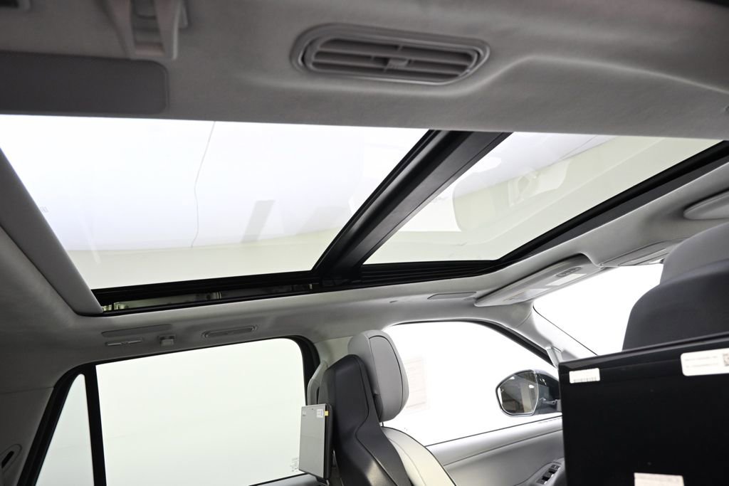 New 2026 Lincoln Navigator L Black Label image 17