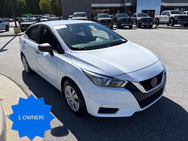Used 2021 Nissan Versa S FWD image 2