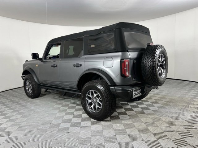 Used 2023 Ford Bronco Badlands image 9