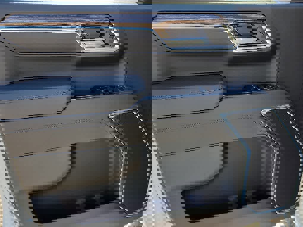 New 2026 GMC Sierra 1500 Elevation image 11