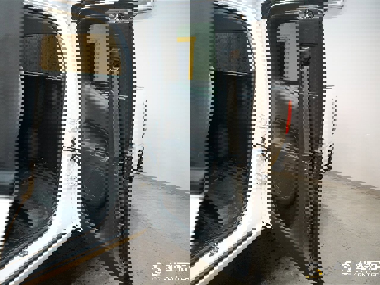 Used 2018 Chevrolet Colorado W/T RWD image 19