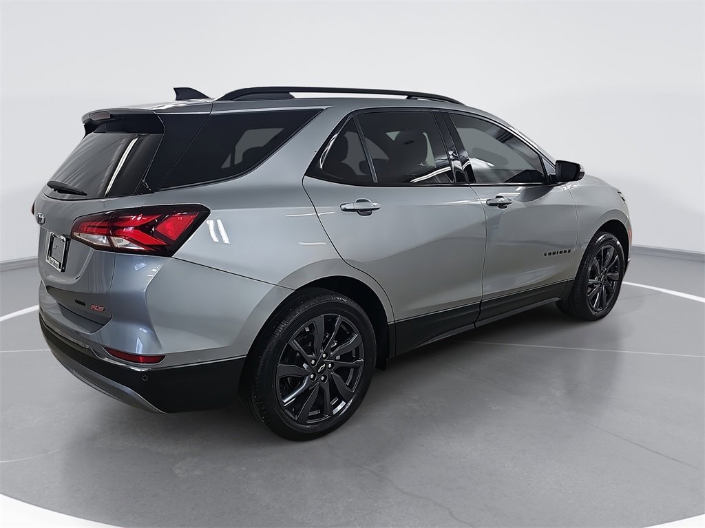 Certified 2023 Chevrolet Equinox RS image 3