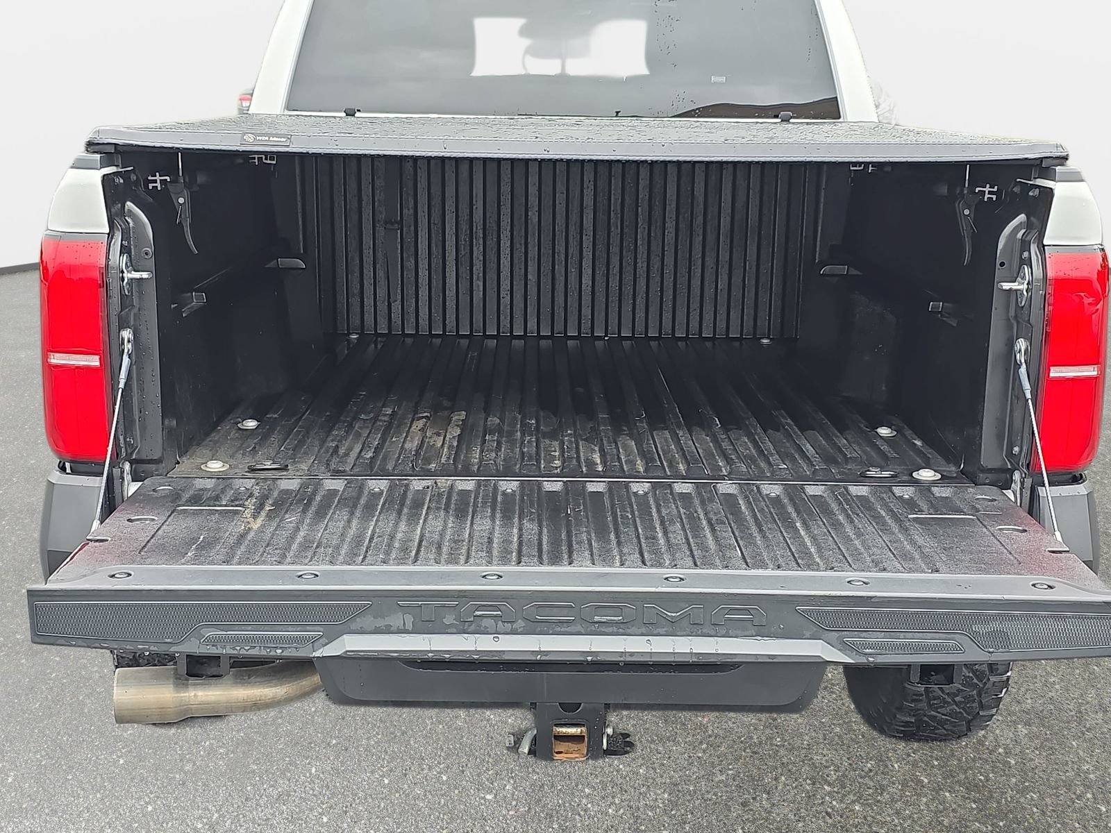 Used 2024 Toyota Tacoma SR AWD/4WD image 12