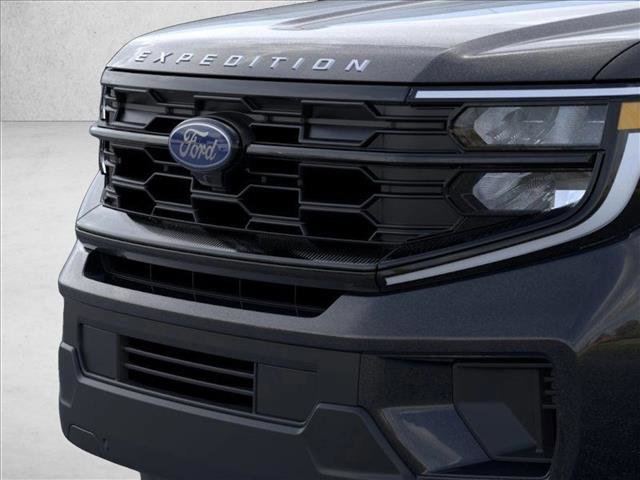New 2026 Ford Expedition Active image 17