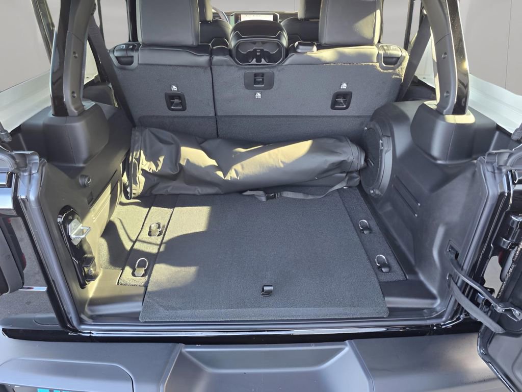 New 2026 Jeep Wrangler Unlimited Rubicon 392 image 33