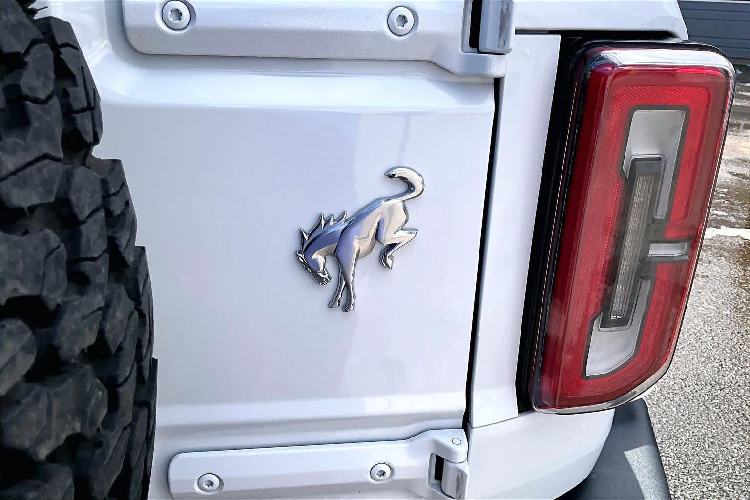 Used 2023 Ford Bronco Outer Banks AWD/4WD image 10