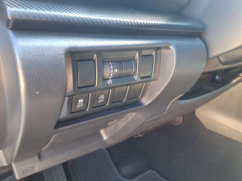 Used 2021 Subaru Crosstrek 2.0i image 9