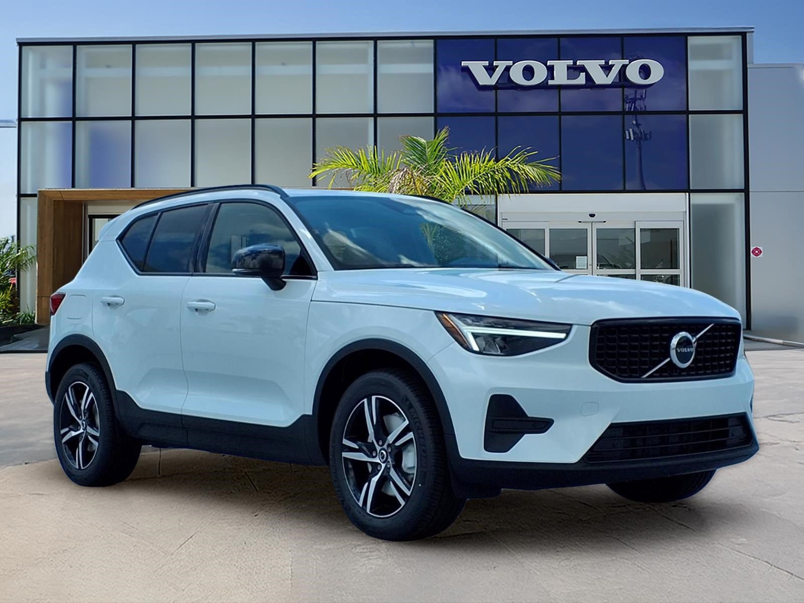 New 2026 Volvo XC40 B5 Core