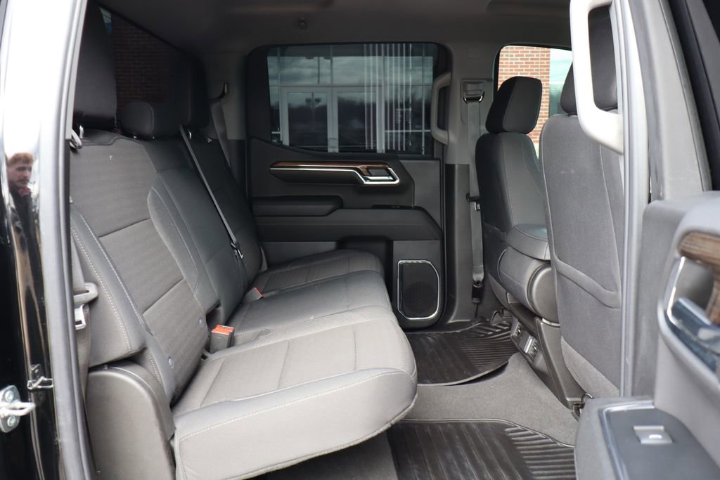 Used 2024 Chevrolet Silverado 1500 LT image 41