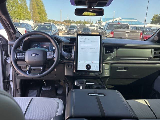 Used 2025 Ford F150 Lightning Platinum image 11