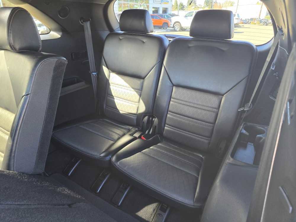 Used 2019 Kia Sorento SX image 17