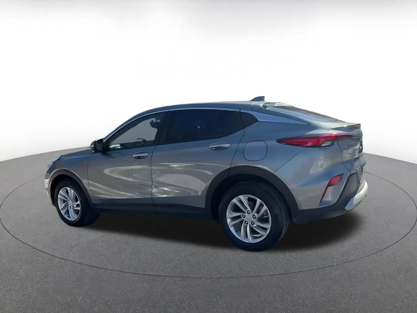 Used 2025 Buick Envista Preferred FWD image 10