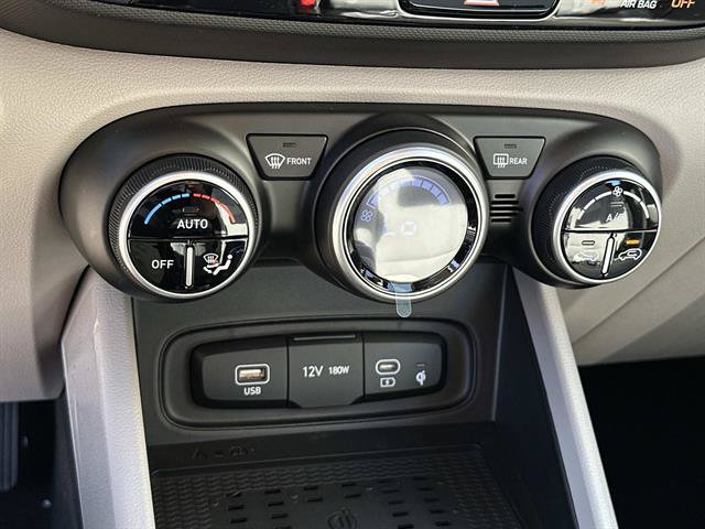 New 2026 Hyundai Venue SEL FWD image 15
