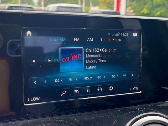 Used 2023 Mercedes-Benz GLB 250 image 27