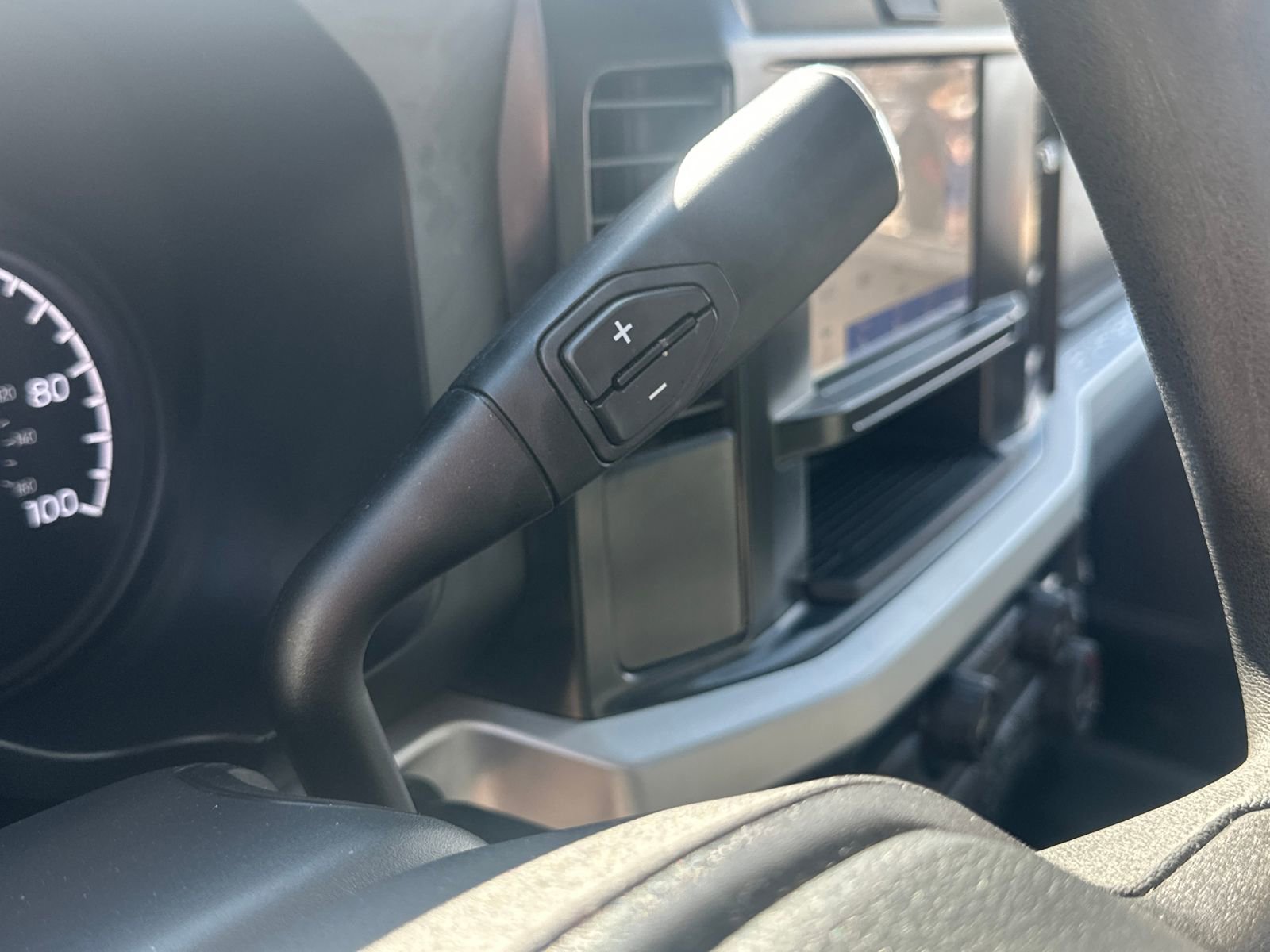 Used 2025 Ford F350 XLT image 25