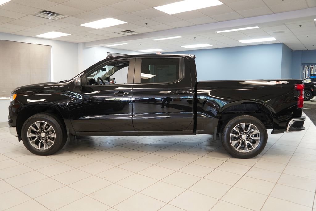 Certified 2023 Chevrolet Silverado 1500 LT AWD/4WD image 2