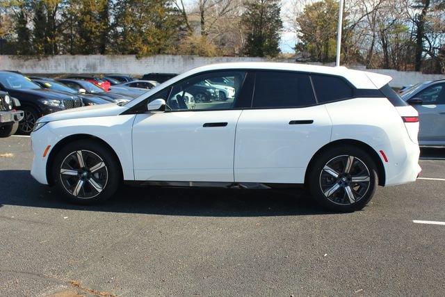 New 2026 BMW iX xDrive45 w/ Premium Package image 4