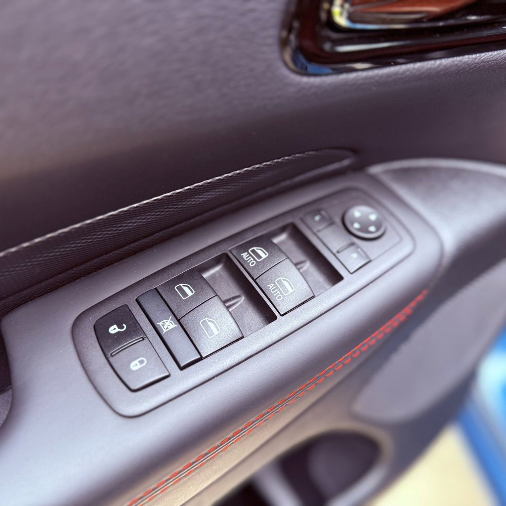 Used 2025 Dodge Durango R/T image 24