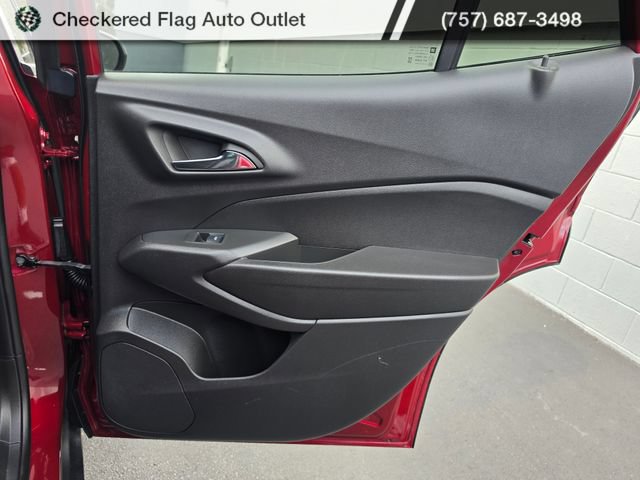 Used 2024 Chevrolet Trax RS w/ Sunroof Package FWD image 47