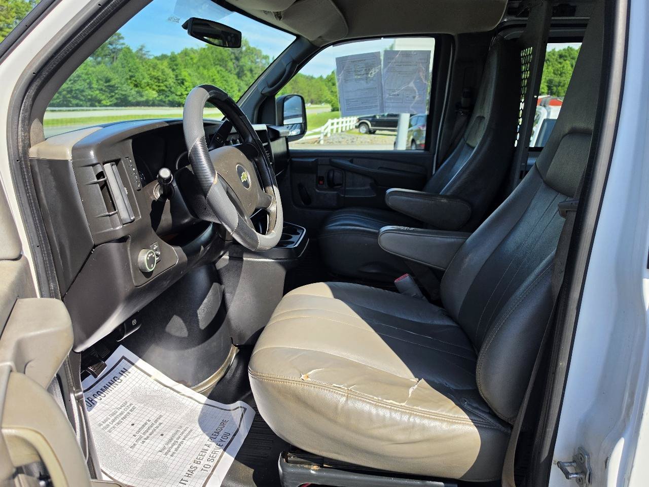 Used 2013 Chevrolet Express 2500 RWD image 3