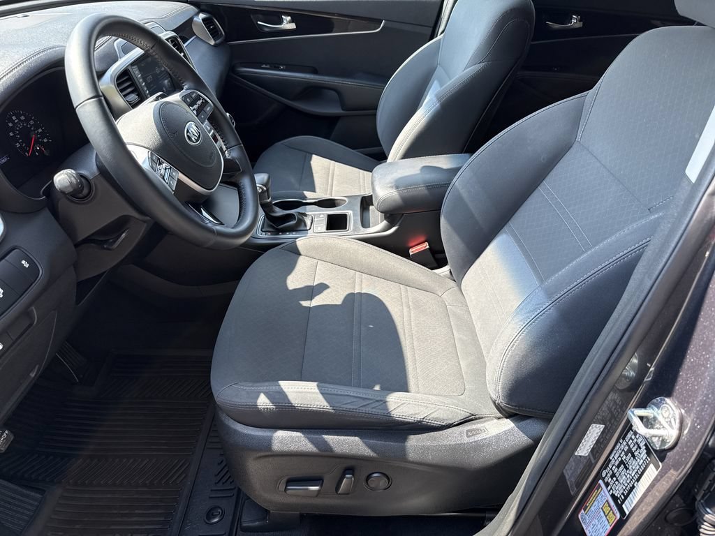 Used 2020 Kia Sorento S FWD image 9