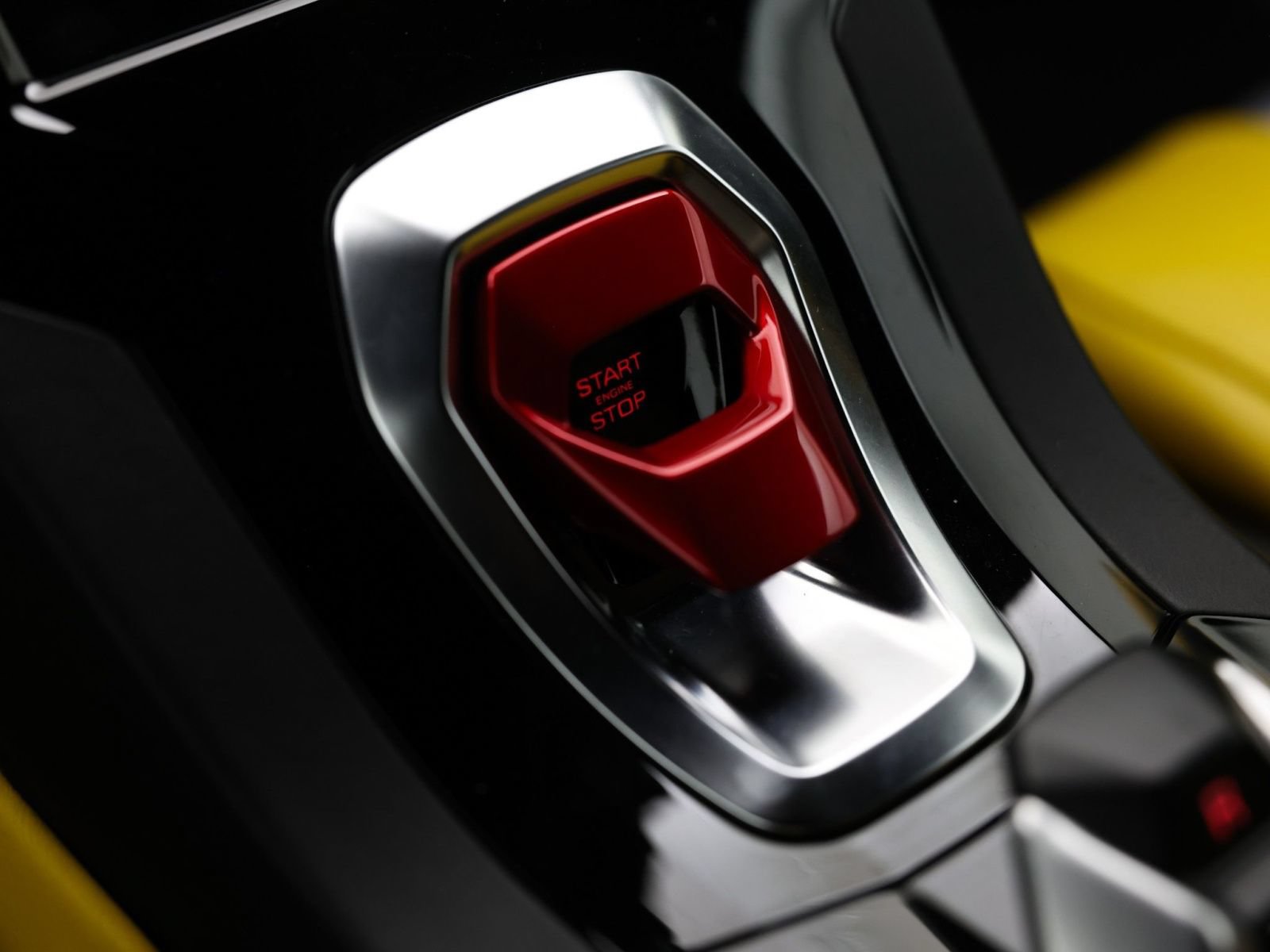 Used 2020 Lamborghini Huracan EVO RWD image 37