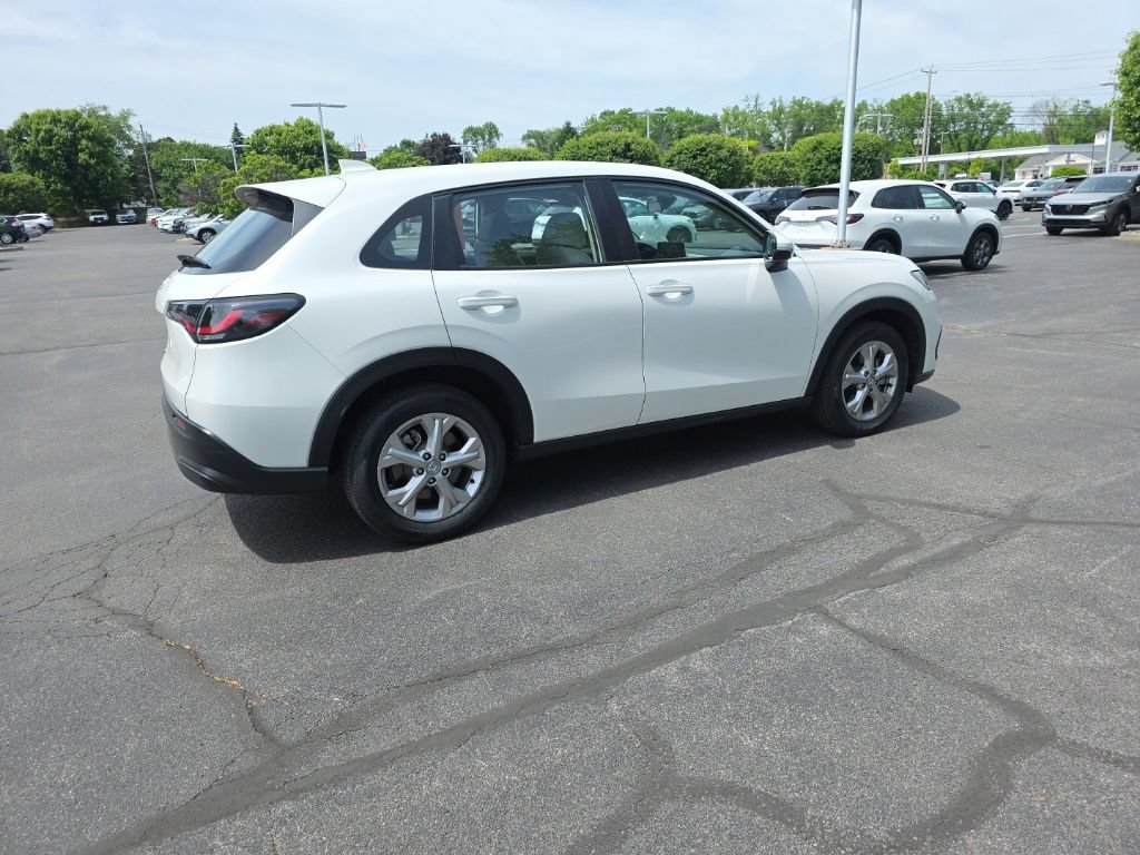 Used 2025 Honda HR-V LX image 7