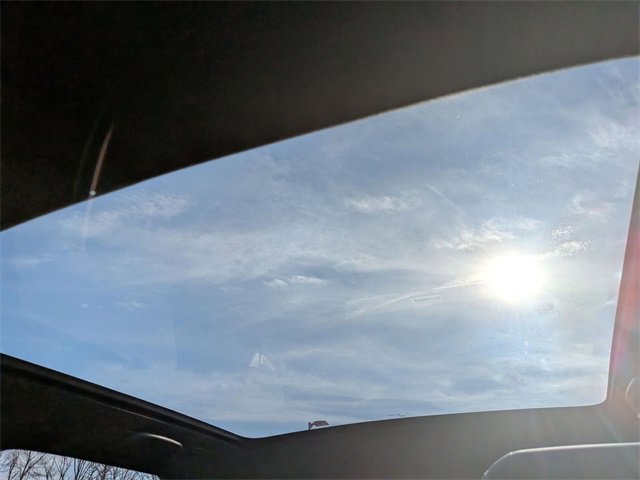 Used 2024 Land Rover Discovery Sport Dynamic SE image 12