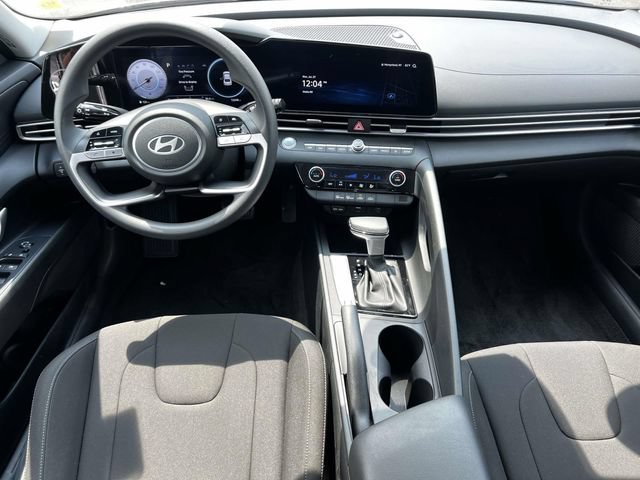 Certified 2024 Hyundai Elantra SEL FWD image 12