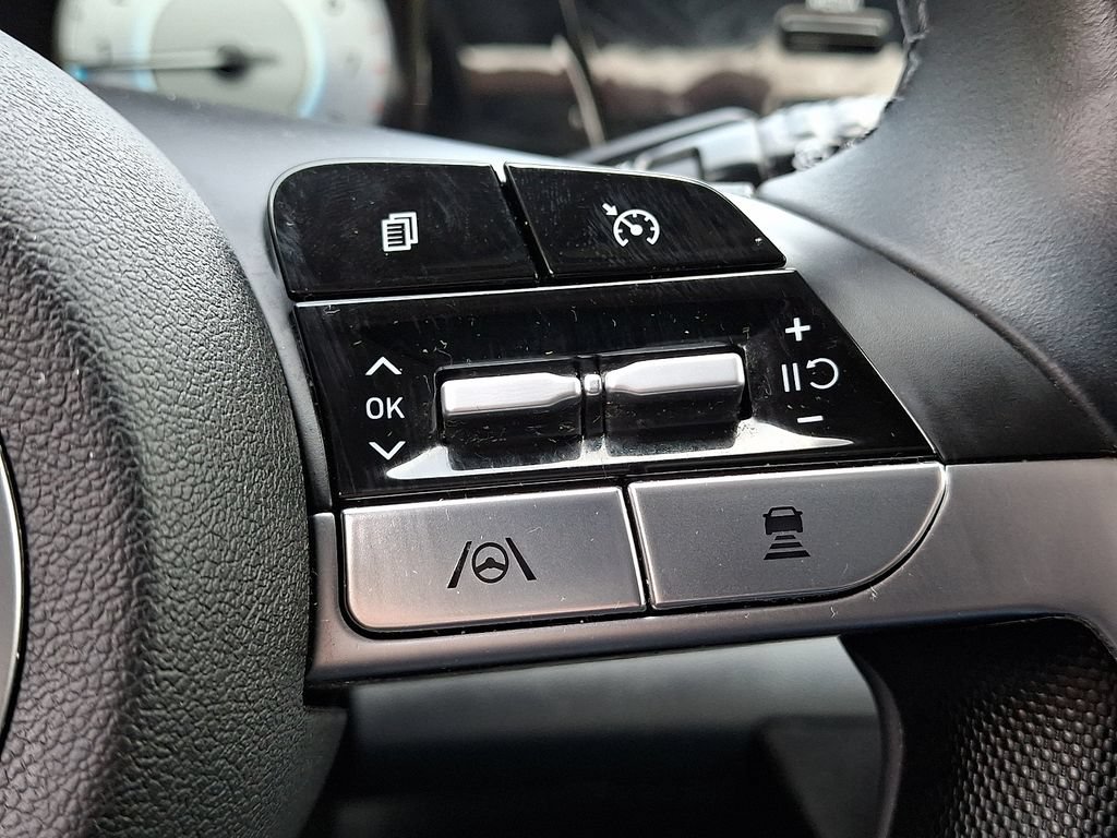 Used 2021 Hyundai Elantra SEL w/ Convenience Package FWD image 22