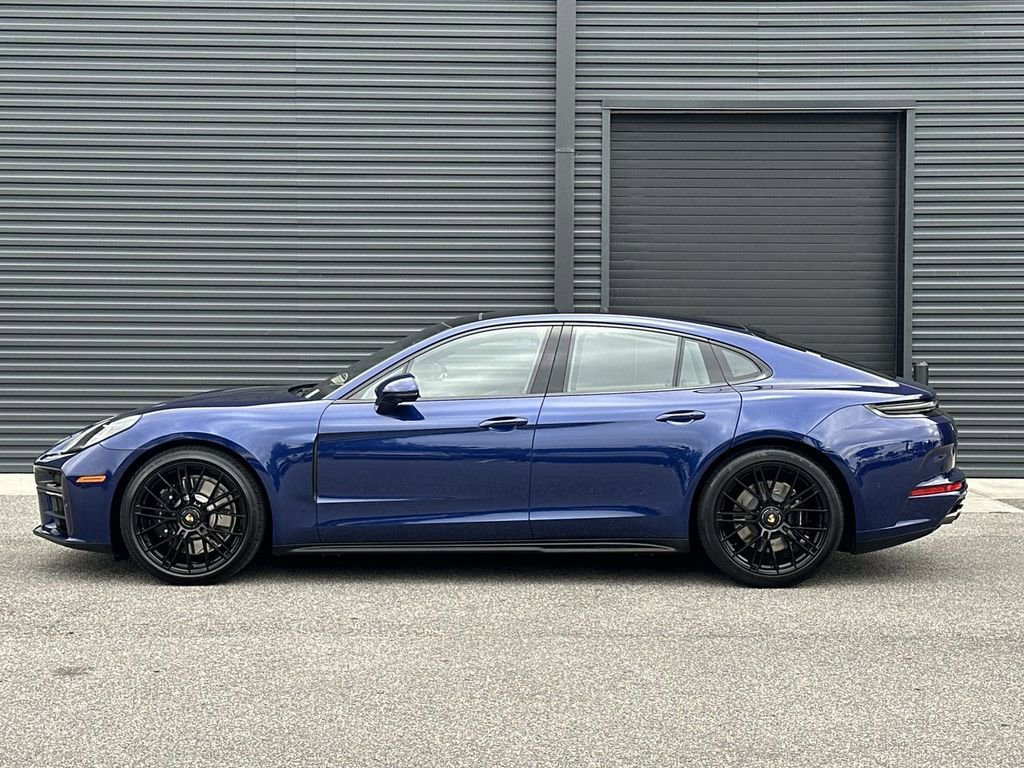 New 2026 Porsche Panamera GTS image 2