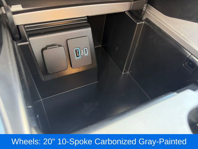 Used 2024 Ford Explorer XLT w/ Equipment Group 202A image 26