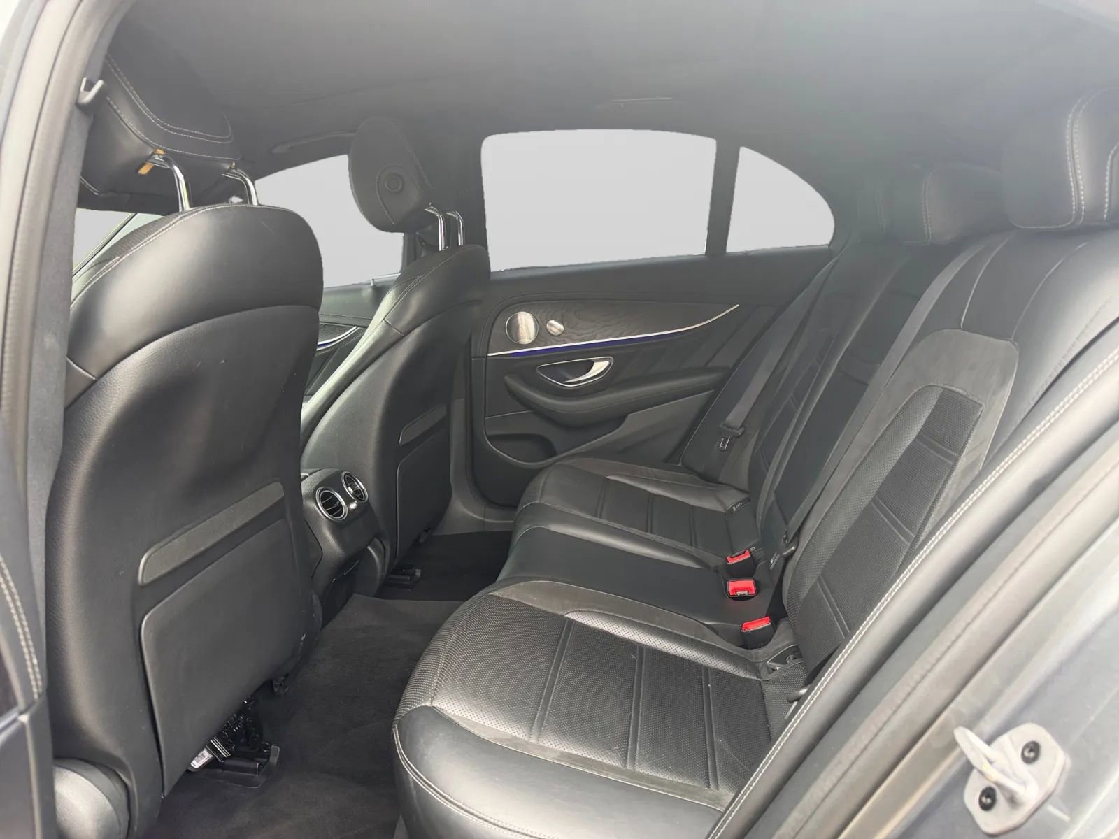 Used 2018 Mercedes-Benz E 43 AMG 4MATIC Sedan image 28