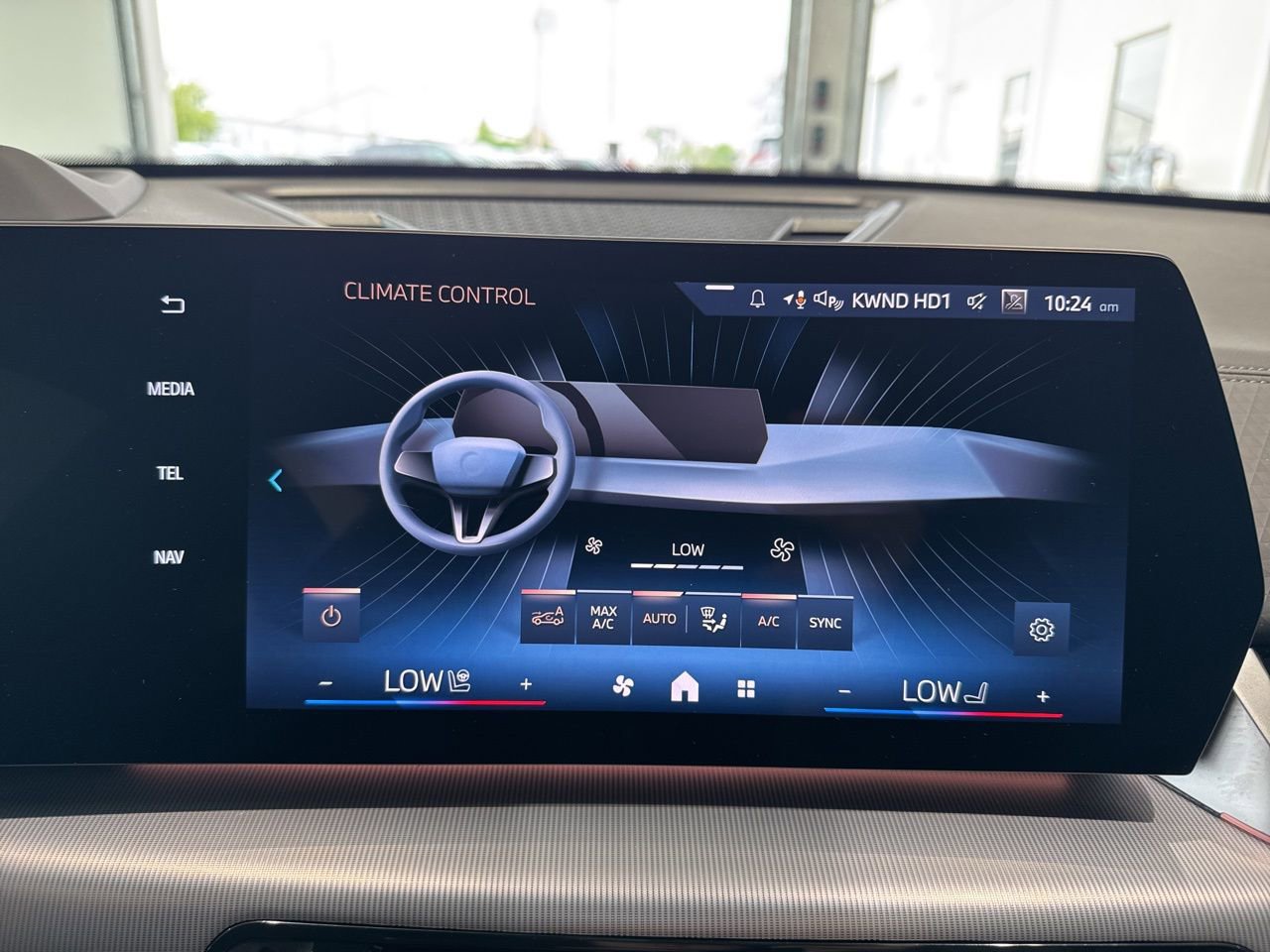 Used 2025 BMW X2 xDrive28i w/ Technology Package image 25