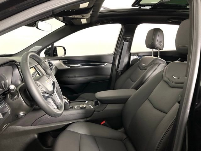 Certified 2025 Cadillac XT5 Premium Luxury image 25