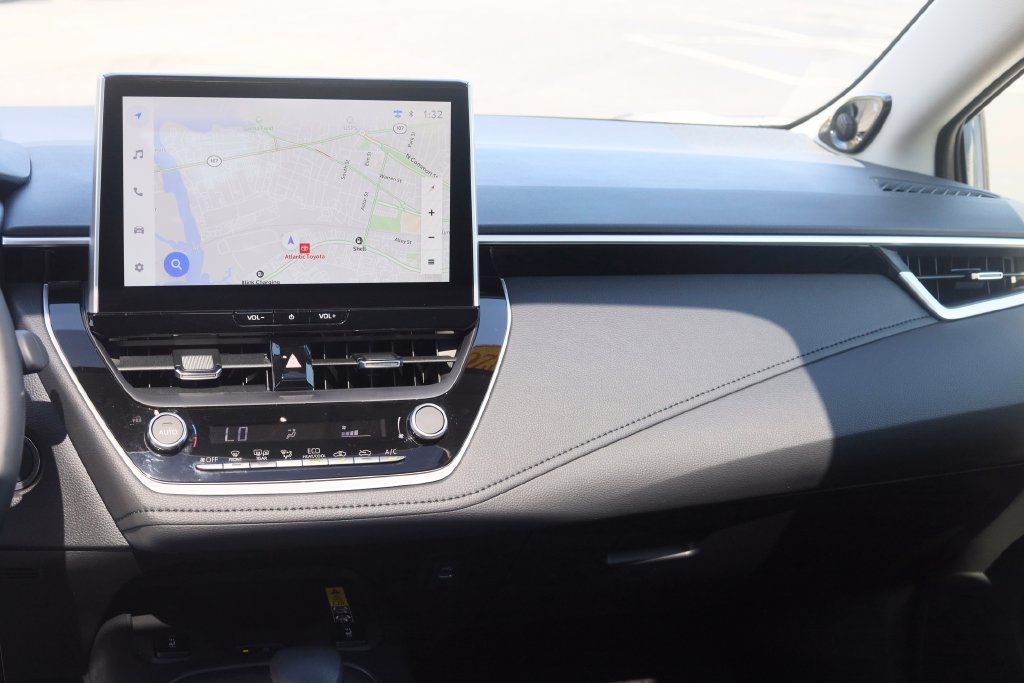 Used 2026 Toyota Corolla XLE FWD image 12