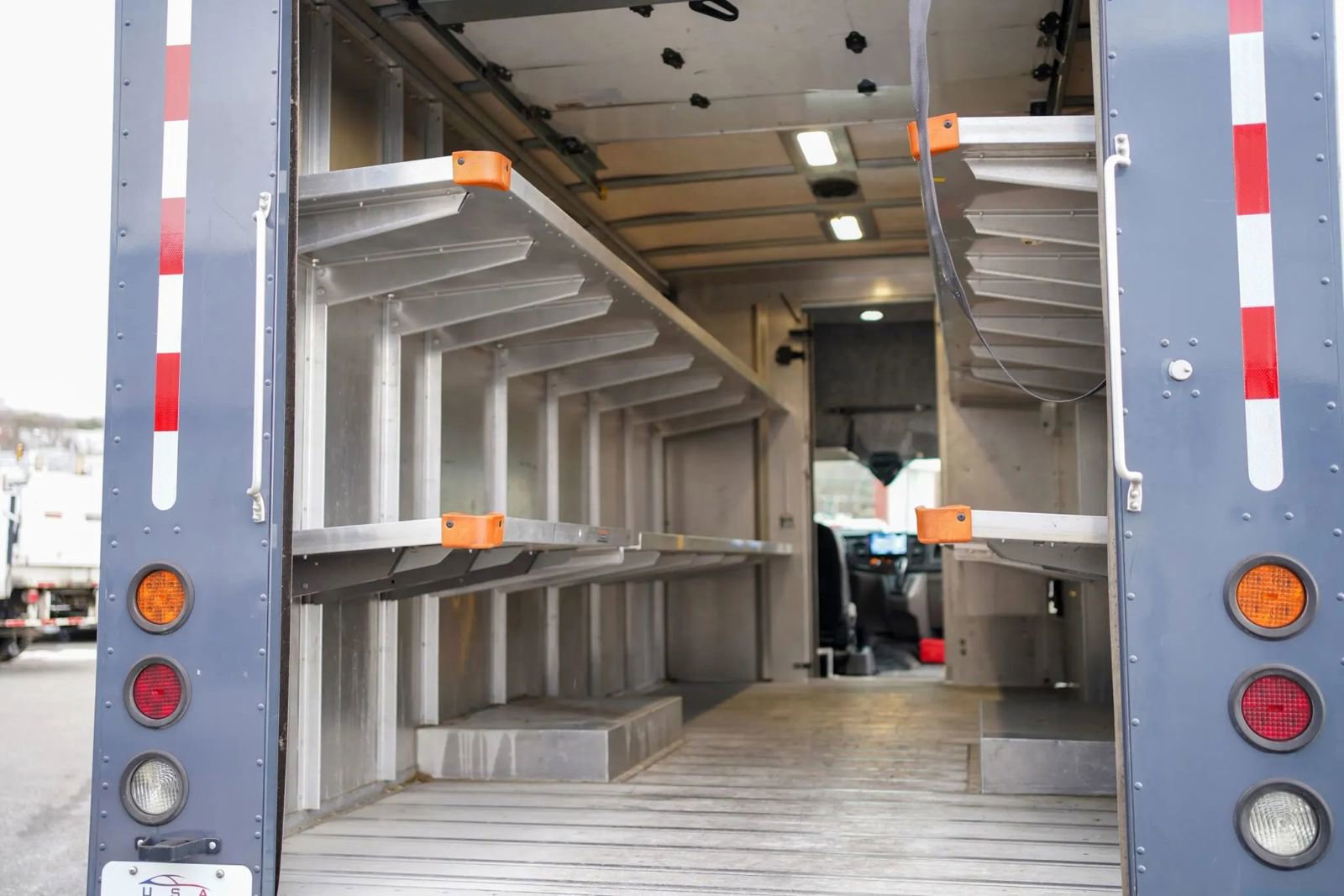 Used 2021 Ford Transit 350 DRW RWD image 12
