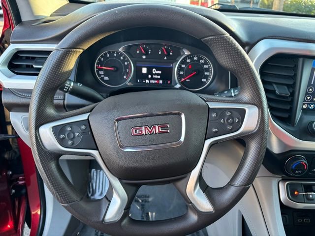 Used 2023 GMC Acadia SLE w/ Driver Convenience Package image 11