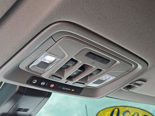 Used 2020 GMC Sierra 3500 Denali w/ Denali Ultimate Package image 31