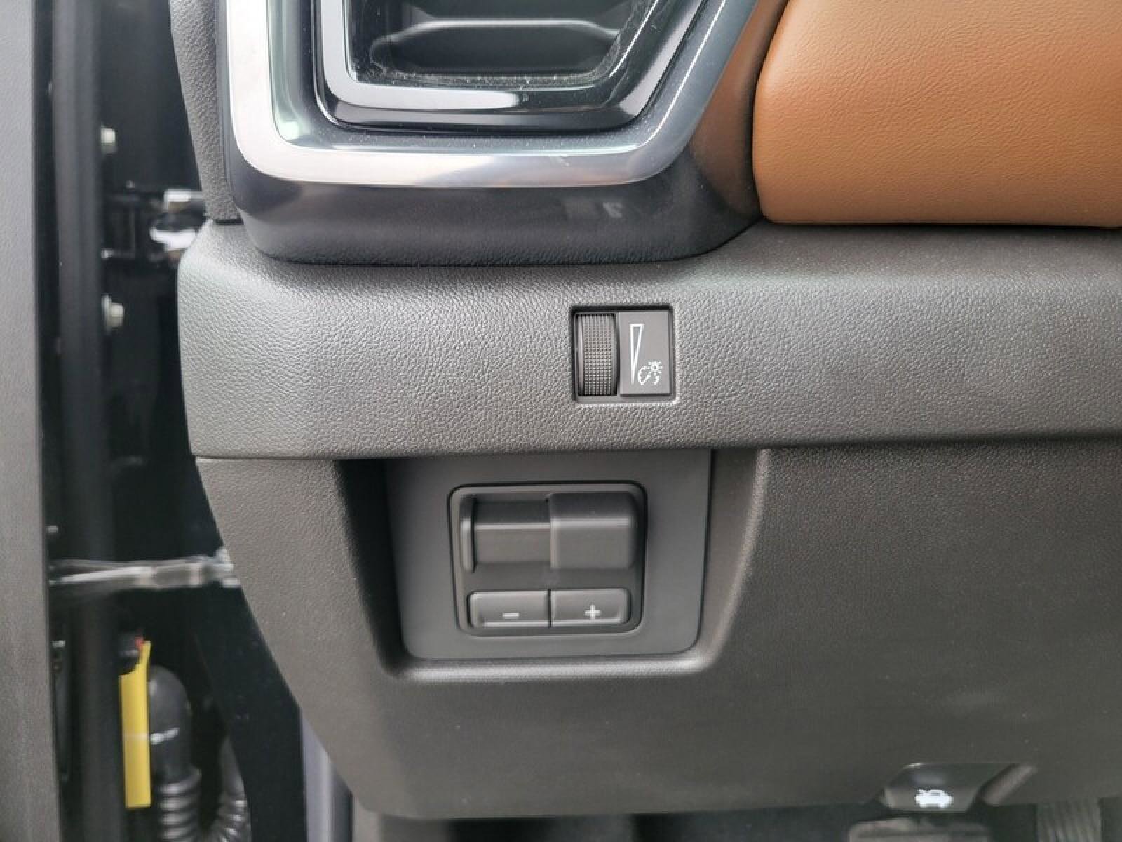 New 2026 GMC Canyon AT4 w/ AT4 Premium Package image 10