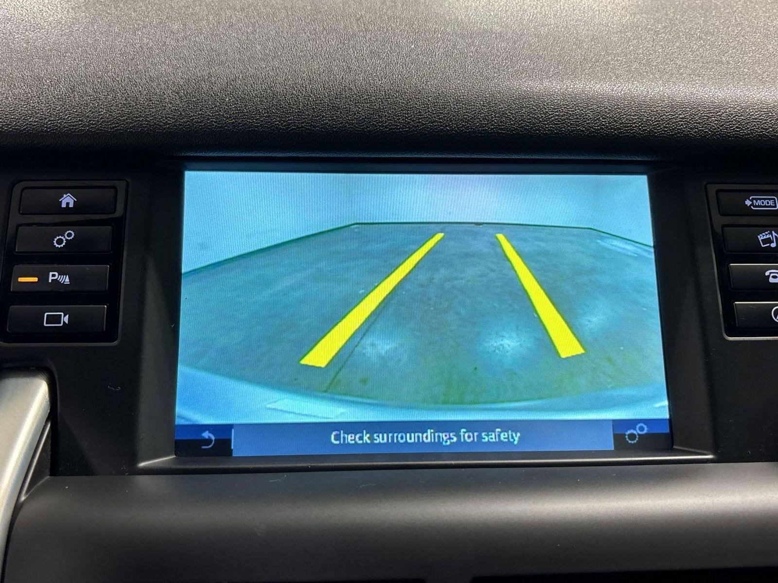 Used 2018 Land Rover Discovery Sport HSE image 26