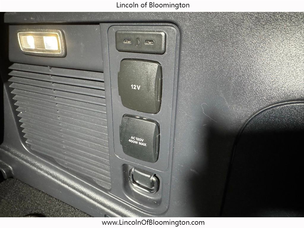 Certified 2025 Lincoln Navigator Reserve AWD/4WD image 27