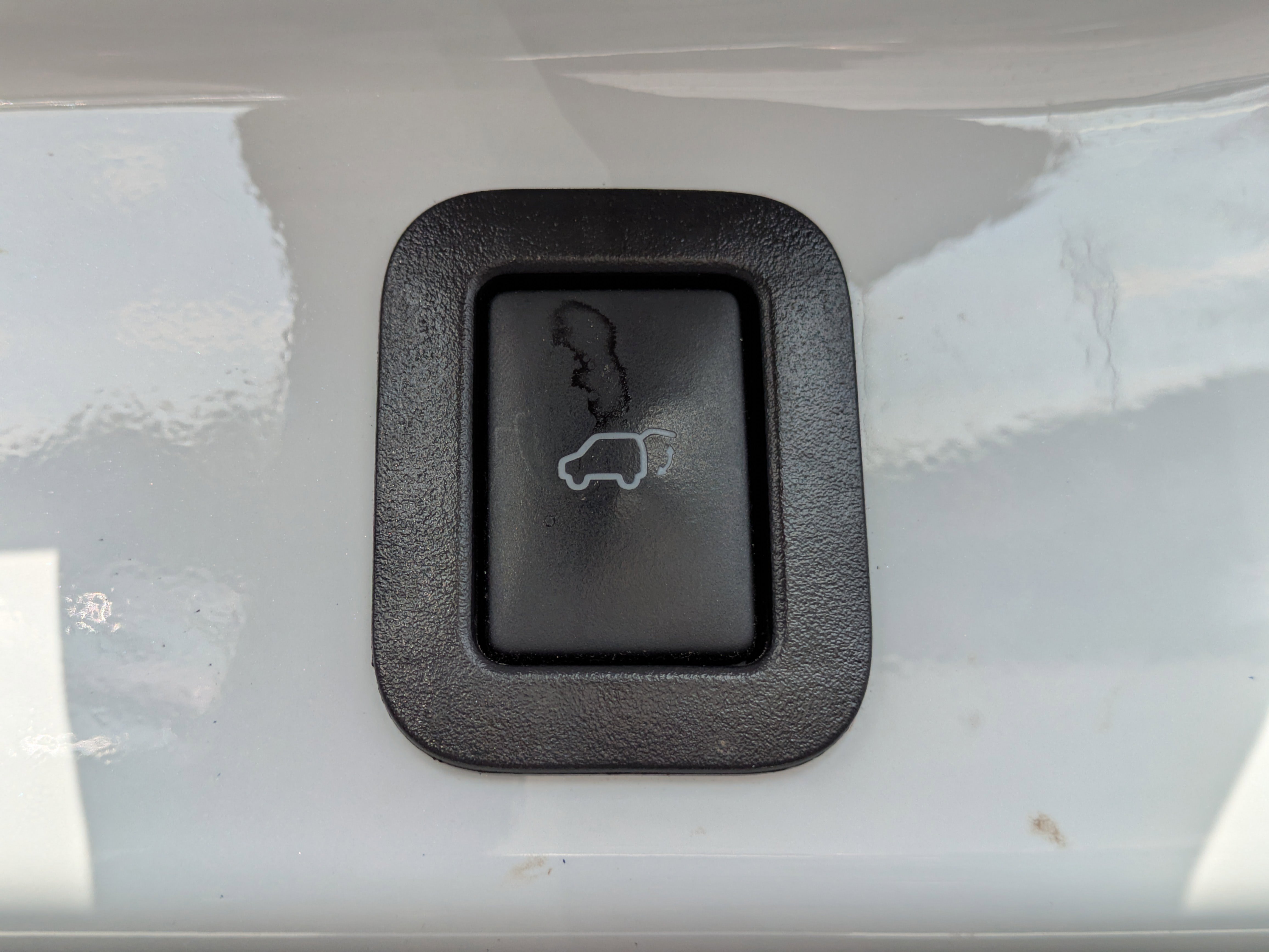 Used 2018 Toyota Highlander SE image 8